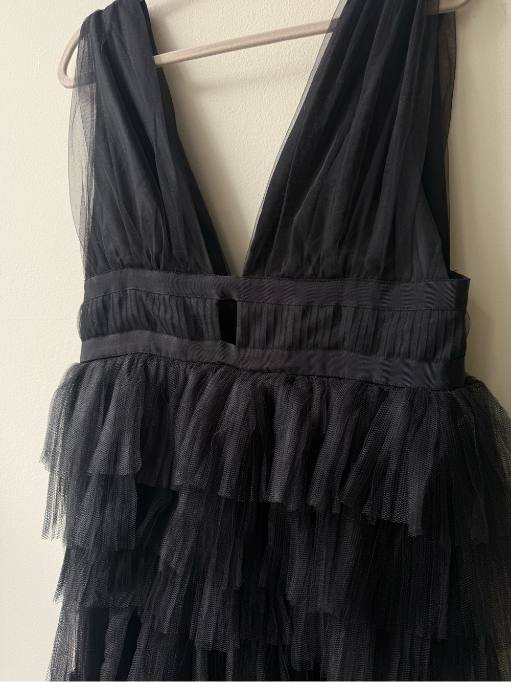 Women's Black Tiered Tulle Maxi Dress with Deep V-Neck - Picture 5 of 5